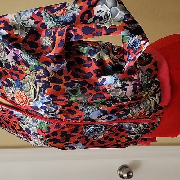 Adidas Floral track Jacket - Picture 2 of 6